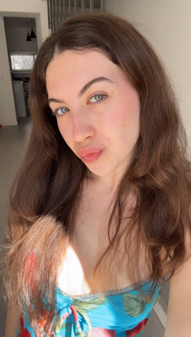 Nude girl Amber in Moradabad